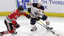 Center Edmonton Oilers Connor McDavid (vpravo). | na serveru Lidovky.cz | aktuální zprávy