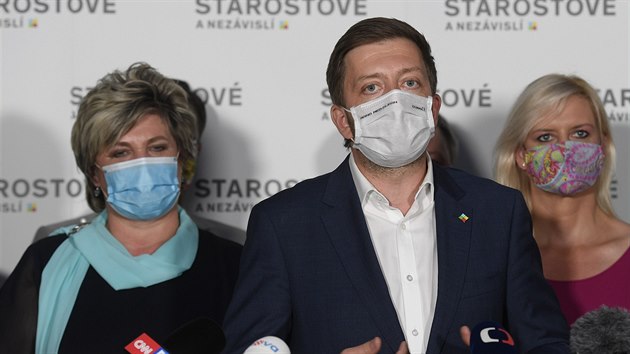 Tisková konference hnutí STAN k výsledkům krajských a senátních voleb se konala... Tisková konference hnutí STAN k výsledkům krajských a senátních voleb se konala...