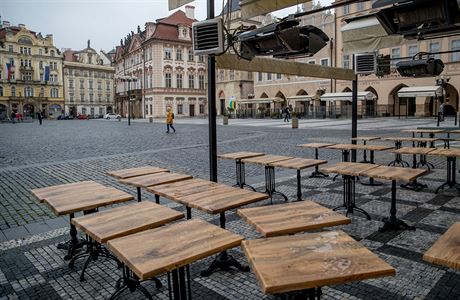Co s rebelujícími hosty na zahrádkách restaurací? Neobsloužit, nabádá ministr Arenberger Kvůli koronavirovým opatřením musí být zavřené restaurace a bary. | na serveru Lidovky.cz | aktuální zprávy