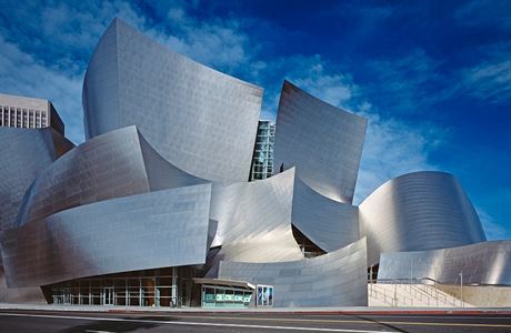 Gehryho divoké křivky. Do návrhu tvarově složitého pláště Walt Disney Concert... | na serveru Lidovky.cz | aktuální zprávy Gehryho divoké křivky. Do návrhu tvarově složitého pláště Walt Disney Concert... | na serveru Lidovky.cz | aktuální zprávy