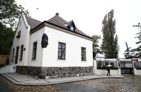 Náměstek VZP o ‚tajemné‘ schůzce na Vyšehradě. Někdo tady rozjel nějakou hru a já ji odmítám Restaurace Rio's na pražském Vyšehradě. | na serveru Lidovky.cz | aktuální zprávy