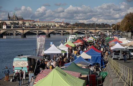 Trhy na pražské náplavce. | na serveru Lidovky.cz | aktuální zprávy Trhy na pražské náplavce. | na serveru Lidovky.cz | aktuální zprávy