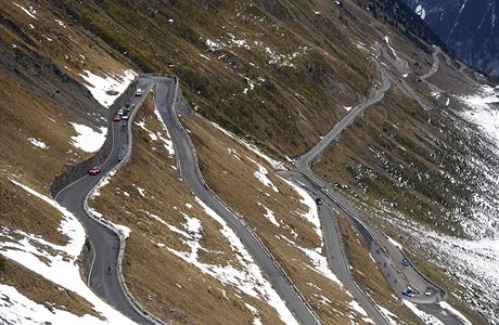 Cyklisté se během osmnácté etapy italského Gira museli vypořádat s horskými... | na serveru Lidovky.cz | aktuální zprávy Cyklisté se během osmnácté etapy italského Gira museli vypořádat s horskými... | na serveru Lidovky.cz | aktuální zprávy