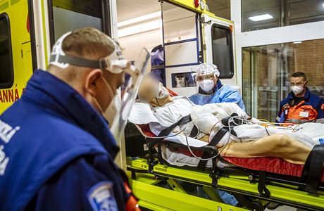 Výjezd k potvrzenému COVID-19 pacientovi. Pro osoby, které s ním přijdou do... | na serveru Lidovky.cz | aktuální zprávy Výjezd k potvrzenému COVID-19 pacientovi. Pro osoby, které s ním přijdou do... | na serveru Lidovky.cz | aktuální zprávy