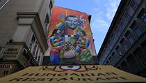 Malba španělského graffiti umělce Okudy San Miguela v centru Budapešti, na níž... Malba španělského graffiti umělce Okudy San Miguela v centru Budapešti, na níž...
