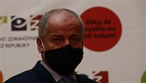 Prymulovu úřadu přišel dopis s neznámou látkou. Nebyla nebezpečná, zjistili hasiči Ministr zdravotnictví Roman Prymula oznamuje, že rezignovat nehodlá. | na serveru Lidovky.cz | aktuální zprávy
