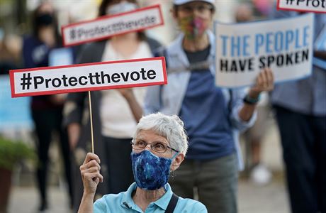 Lidé protestují v ulicích San Antonia. | na serveru Lidovky.cz | aktuální zprávy