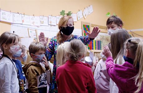 Závěrečné ročníky základních, středních a vyšších odborných škol se vrátí k... | na serveru Lidovky.cz | aktuální zprávy