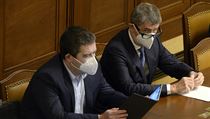 Zleva ministr vnitra Jan Hamáček (ČSSD) a premiér Andrej Babiš (ANO).