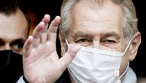 Zeman se nechá ve středu očkovat proti koronaviru. Podstoupí také celkovou prohlídku Prezident Miloš Zeman. | na serveru Lidovky.cz | aktuální zprávy