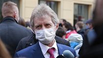 Vedení Senátu v čele jeho předsedou Milošem Vystrčilem (ODS) v poledne položilo... | na serveru Lidovky.cz | aktuální zprávy