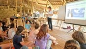 Český vzdělávací systém je příliš rigidní a encyklopedický Green School na ostrově Bali v Indonésii. | na serveru Lidovky.cz | aktuální zprávy