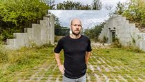 Místo tatrovek poslední rozloučení. Dva spolužáci postavili v bývalém vojenském areálu zvířecí krematorium Martin Chum - jednatel krematoria Věčná loviště. | na serveru Lidovky.cz | aktuální zprávy