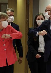Podání ruky bojuje o přežití. Gesto používané po tisíciletí střídá kvůli covidu trapné přešlapování a nervozita Namísto podání ruky pozdrav loktem. I tak vypadá první summit EU od vypuknutí... | na serveru Lidovky.cz | aktuální zprávy
