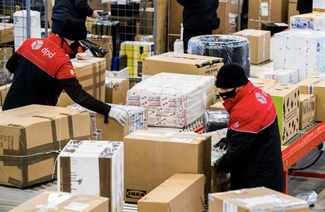 Během listopadu se počet zásilek výrazně zvedl také společnosti Zaslat.cz.... | na serveru Lidovky.cz | aktuální zprávy Během listopadu se počet zásilek výrazně zvedl také společnosti Zaslat.cz.... | na serveru Lidovky.cz | aktuální zprávy