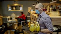 Restaurace a hospody se znovu otevřely veřejnosti. | na serveru Lidovky.cz | aktuální zprávy Restaurace a hospody se znovu otevřely veřejnosti. | na serveru Lidovky.cz | aktuální zprávy