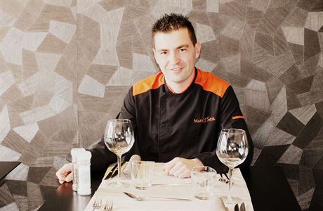 Šéfkuchař Mattia Collu vyzrál na covidová opatření po svém. Jídlo začal... | na serveru Lidovky.cz | aktuální zprávy