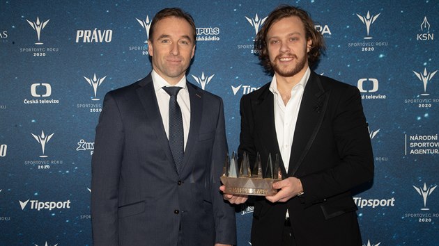 Nejlepší sportovec roku 2020 po boku Milana Hniličky, bývalého hokejového brankáře a aktuálně předseda NSA.