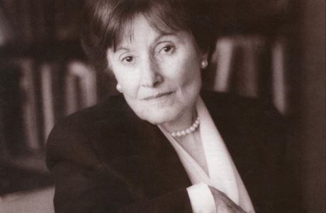 Americká neokonzervativní historička Gertrude Himmelfarbová (1922–2019). Americká neokonzervativní historička Gertrude Himmelfarbová (1922–2019).