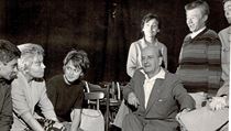 Spolužáci se Mrkvičky zastali. Absolventi DAMU z roku 1962 se ohrazují proti nařčení z podepsání pamfletu Spolužáci z absolventského ročníku 1962. Zleva doprava Ladislav Mrkvička, Jana... | na serveru Lidovky.cz | aktuální zprávy