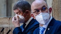 ŽIVĚ: Změny v systému PES mají platit od 1. února. Vrácení 10 miliard obraně vláda neprojednala Tisková konference předsedy vlády Andreje Babiše a ministra zdravotnictví Jana... | na serveru Lidovky.cz | aktuální zprávy