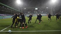 Radost fotbalistů druholigového německého Kielu. | na serveru Lidovky.cz | aktuální zprávy