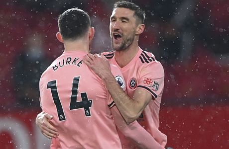 Oliver Burke a Chris Basham slaví překvapivou výhru Sheffieldu nad Manchesterem... | na serveru Lidovky.cz | aktuální zprávy Oliver Burke a Chris Basham slaví překvapivou výhru Sheffieldu nad Manchesterem... | na serveru Lidovky.cz | aktuální zprávy