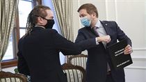 Lídři Pirátů a STAN podepsali koaliční smlouvu o společné kandidatuře do... | na serveru Lidovky.cz | aktuální zprávy