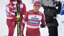 VIDEO: Zkrat v závěru štafety. Ruský běžkař udeřil soupeře hůlkou, pak ho srazil k zemi Bolšunov ve finiši štafety udeřil soupeře hůlkou, pak ho srazil | na serveru Lidovky.cz | aktuální zprávy
