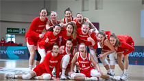 České basketbalistky slaví postup na ME. | na serveru Lidovky.cz | aktuální zprávy
