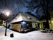 Nový Svt na praských Hradanech. Prahu v sobotu v podveer pokryl sníh.