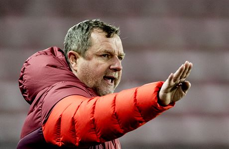 Pavel Vrba prožívá první utkání Sparty na Letné. | na serveru Lidovky.cz | aktuální zprávy