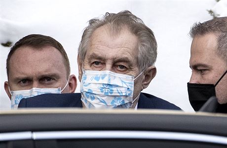 Prezident Miloš Zeman dostal v pátek v Ústřední vojenské nemocnici v Praze... | na serveru Lidovky.cz | aktuální zprávy