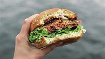 Veganský burgerový plátek bez sóji a bez lepku strukturou připomíná hovězí... | na serveru Lidovky.cz | aktuální zprávy
