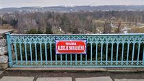 Dílo neznámého autora u ruského velvyslanectví v Praze. Dílo neznámého autora u ruského velvyslanectví v Praze.