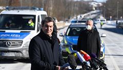 Bavorský premiér Markus Söder (CSU) při nedělním projevu na hranicích. Zařazení... Bavorský premiér Markus Söder (CSU) při nedělním projevu na hranicích. Zařazení...