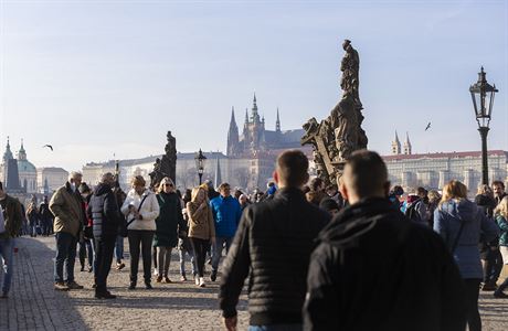 Lidé vyrazili na procházku po Praze. | na serveru Lidovky.cz | aktuální zprávy