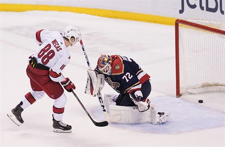 Martin Nečas (88) skóruje na NHL. | na serveru Lidovky.cz | aktuální zprávy