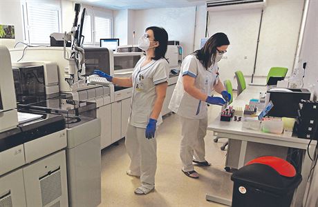 V boji s epidemií je potřeba změnit strategii. Mutace mohou být jinak do budoucna problém, připouští Smejkal V nejpostiženějších regionech se britská mutace vyskytuje zhruba v 80... | na serveru Lidovky.cz | aktuální zprávy