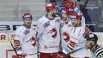 Autor čtvrtého gólu Daniel Kurovský (druhý zleva) se raduje se spoluhráči z... | na serveru Lidovky.cz | aktuální zprávy