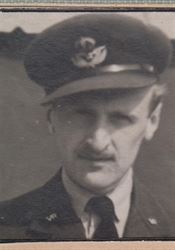 Podruhé v Royal Air Force. Adolf Zelený prodělal 55 vyčerpávajících misí nad Atlantikem Adolf Zelený jako příslušník čs. letectva v rámci RAF v letech 2. světové války | na serveru Lidovky.cz | aktuální zprávy