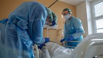 Zástupci studentů s pracovní povinností nesouhlasí. Představuje prý velký zásah do studia i osobního života Nemocniční péče v Kolíně o koronavirové pacienty. | na serveru Lidovky.cz | aktuální zprávy