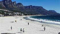 Camps Bay chrání dvanáct apoštolů. Tak se přezdivá skálám, který je záilv... | na serveru Lidovky.cz | aktuální zprávy