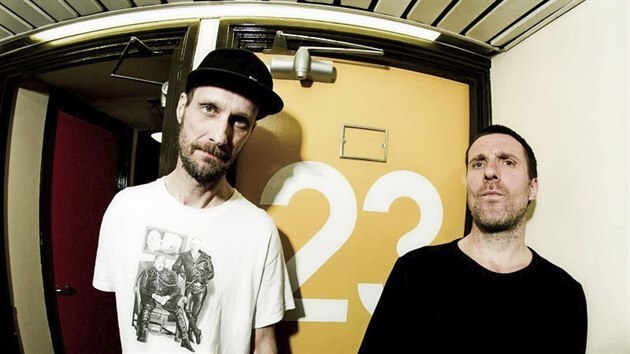Sleaford Mods. Andrew Fearn a Jason Williamson.