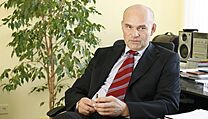 Sněmovna navrhla do RRTV bývalého ředitele ČT Janečka, druhé kolo voleb se zřejmě uskuteční příští týden Jiří Janeček. | na serveru Lidovky.cz | aktuální zprávy