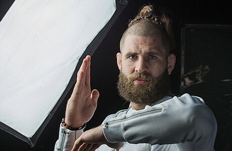 Jiří Procházka na tiskovce po příletu z UFC. | na serveru Lidovky.cz | aktuální zprávy Jiří Procházka na tiskovce po příletu z UFC. | na serveru Lidovky.cz | aktuální zprávy