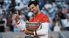 Novak Djokovi slaví svj 19. grandslam.