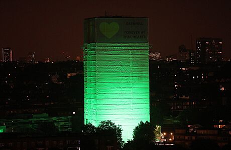 Londýn chce zelený památník. Trosky vyhořelého věžáku se možná promění v zahradu, s nápadem přišla oběť požáru Minulý týden začala další fáze veřejného vyšetřování požáru v Grenfell Tower,... | na serveru Lidovky.cz | aktuální zprávy