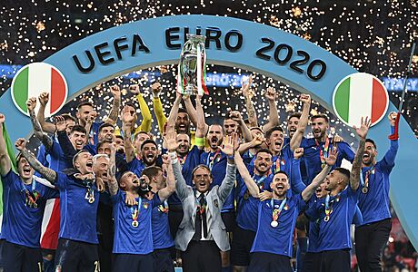Finále Euro 2020, Itálie - Anglie: evropští šampioni slaví. Finále Euro 2020, Itálie - Anglie: evropští šampioni slaví.