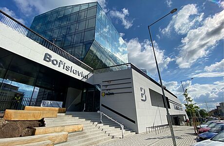 Centrum Bořislavka v Praze 6 se slavnostně otevřelo 3. června. Jeho stavba... Centrum Bořislavka v Praze 6 se slavnostně otevřelo 3. června. Jeho stavba...